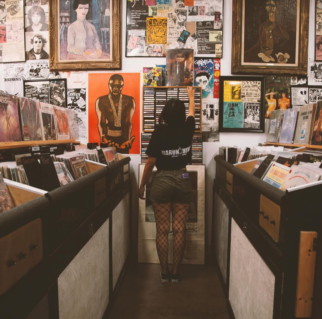 ‘ES’ Tee (Black)